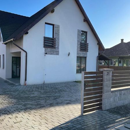 Fenyo Apartman House Ii. Odorheiu Secuiesc Εξωτερικό φωτογραφία
